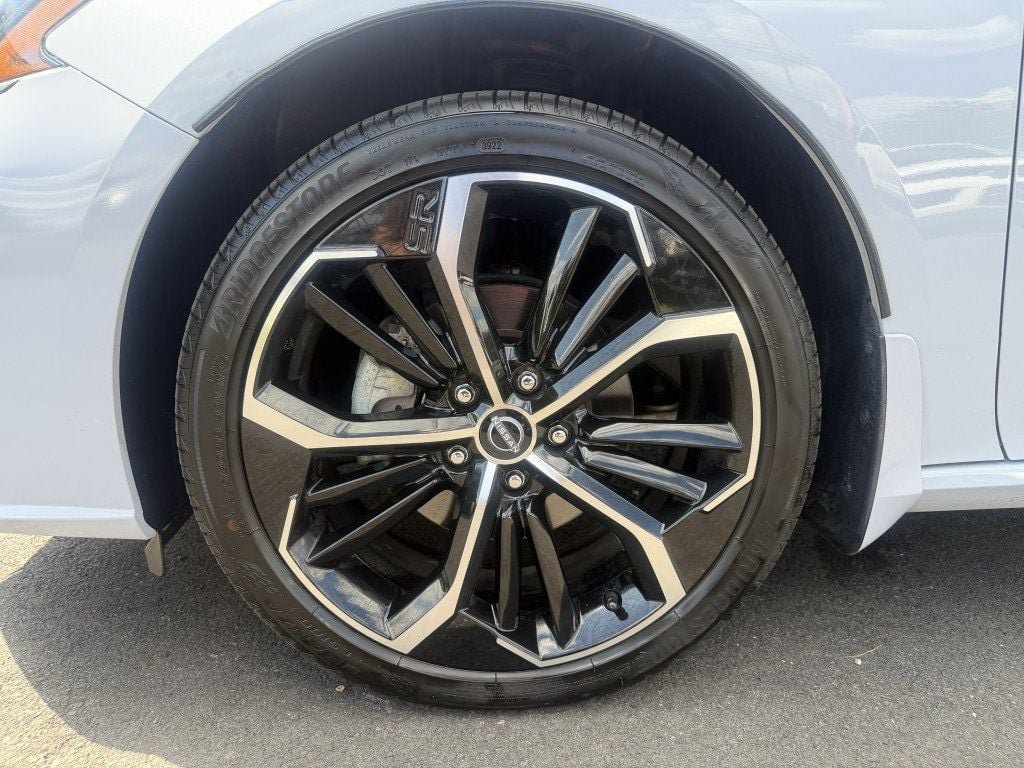 Used 2023 Nissan Altima 2.5 SR AWD/4WD image 8