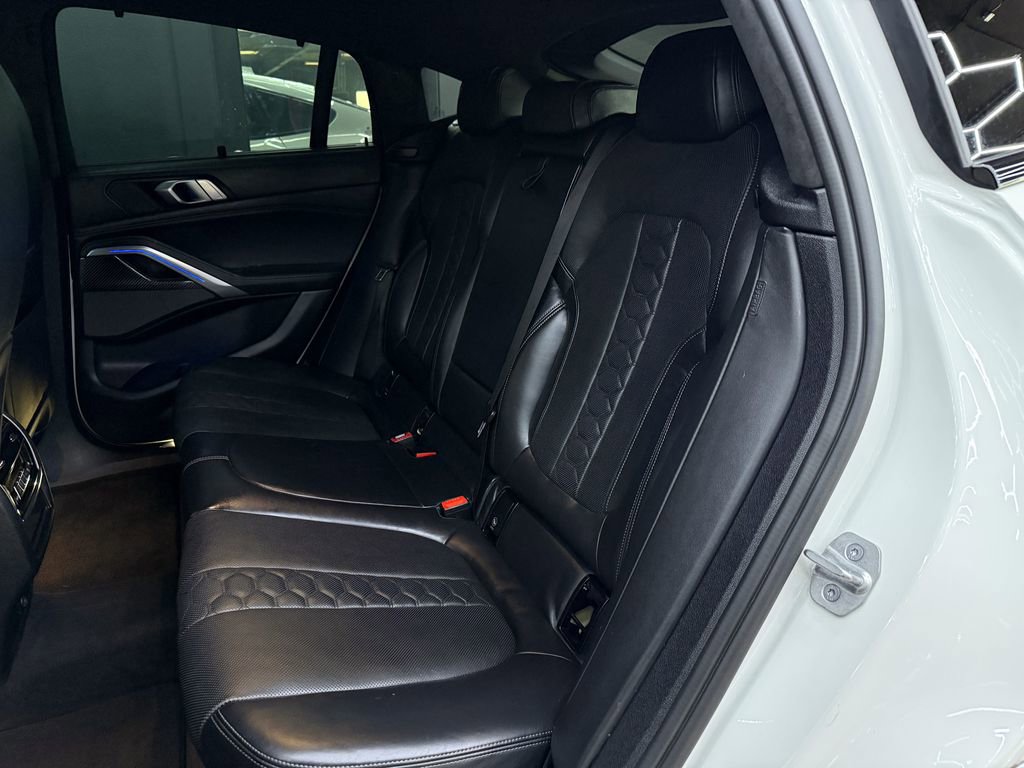 Used 2021 BMW X6 M w/ Executive Package image 18