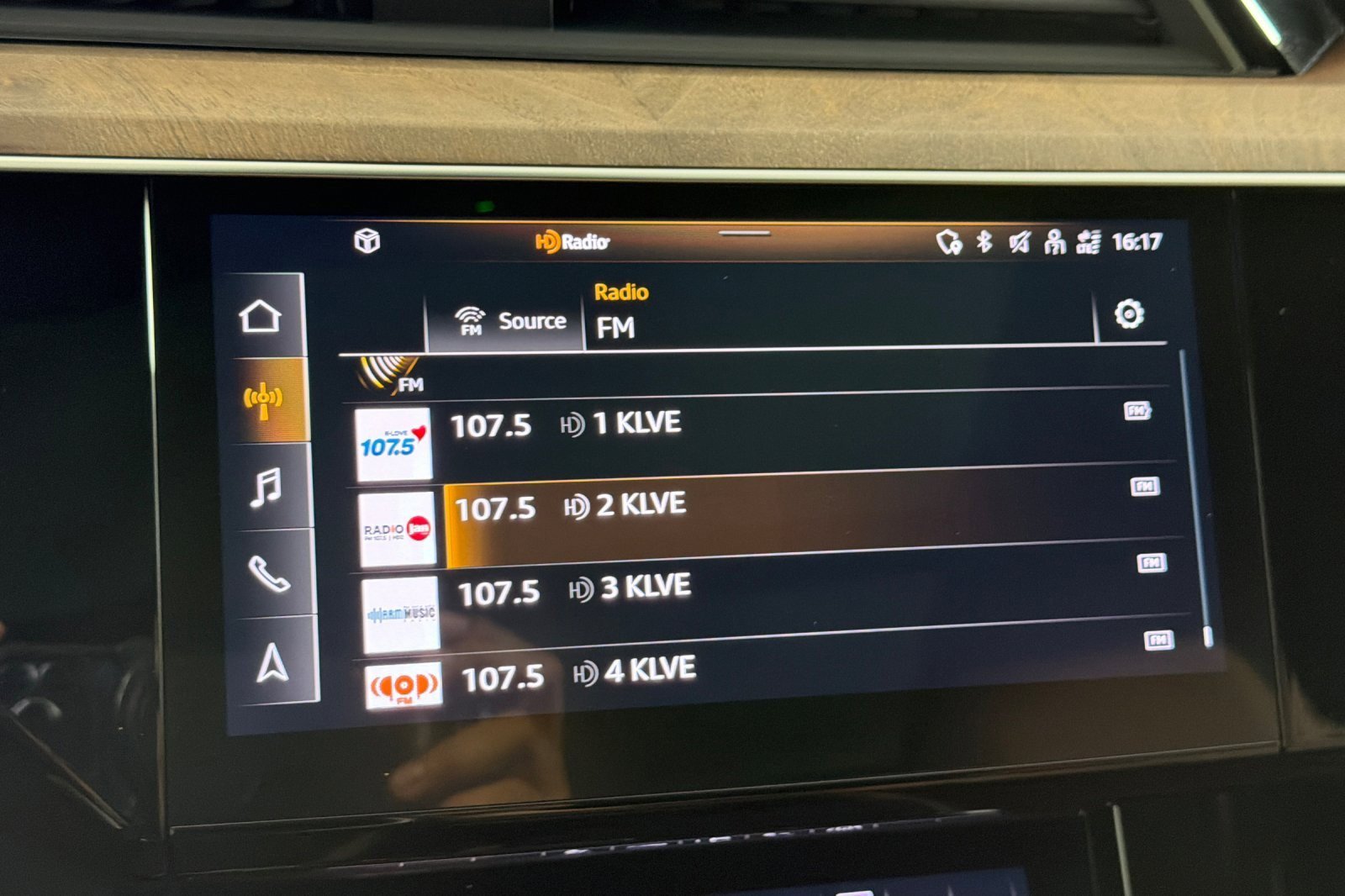 Used 2022 Audi e-tron Premium image 17