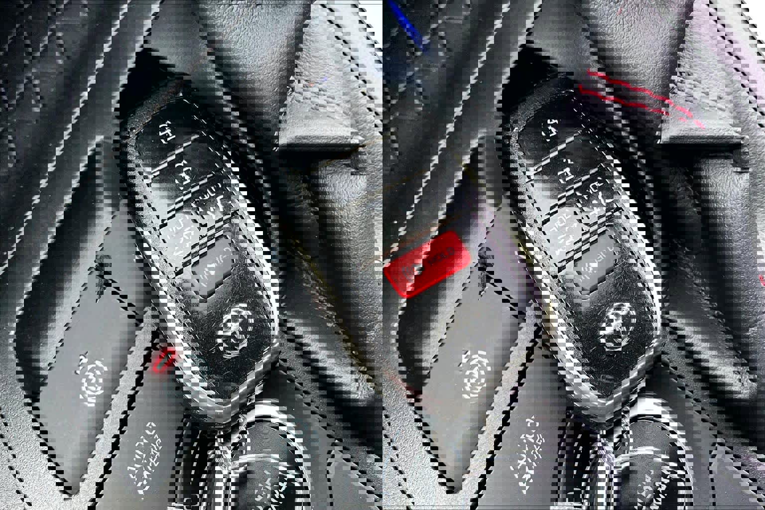 Used 2023 Toyota RAV4 SE image 13