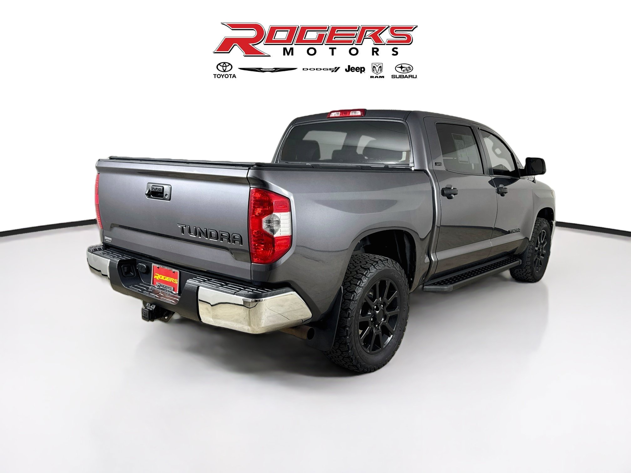 Used 2018 Toyota Tundra SR5 AWD/4WD image 13