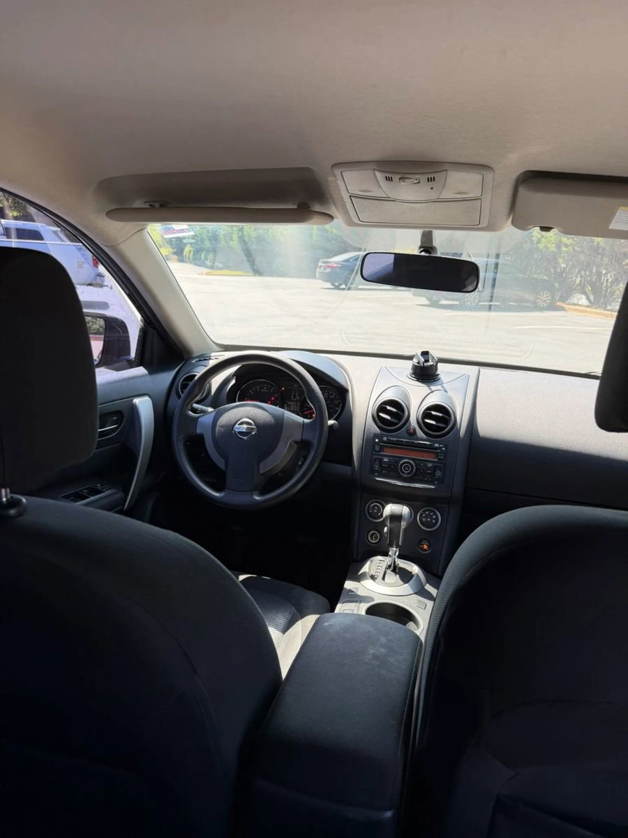 Used 2014 Nissan Rogue S FWD image 19