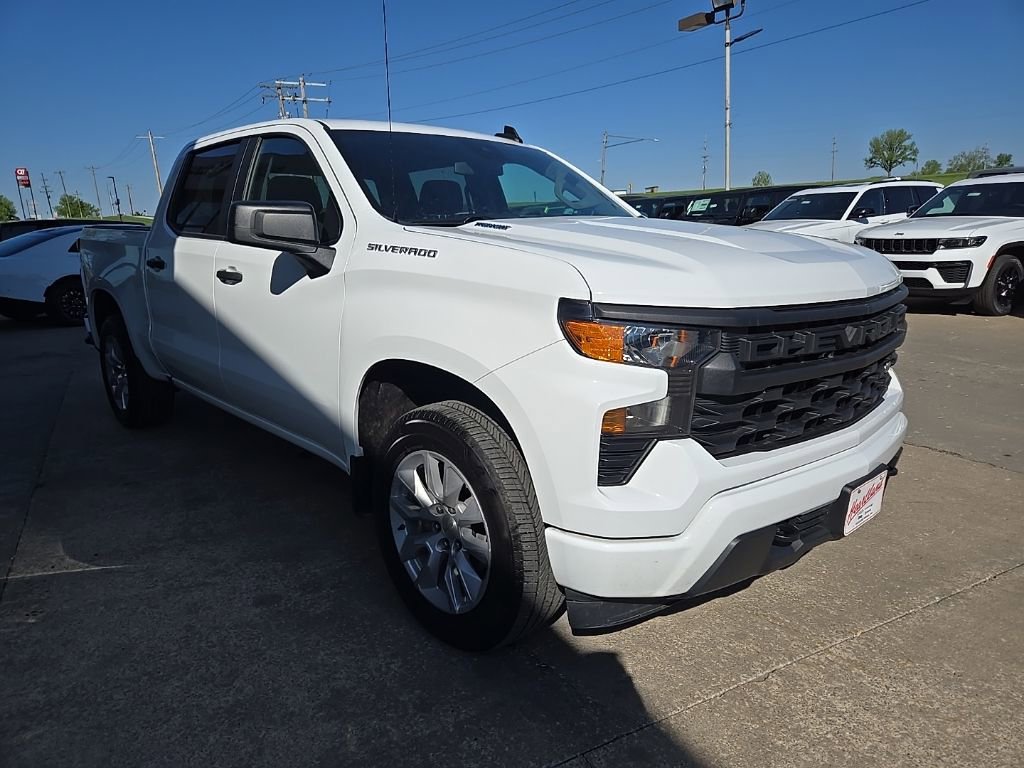 Used 2025 Chevrolet Silverado 1500 Custom AWD/4WD image 13