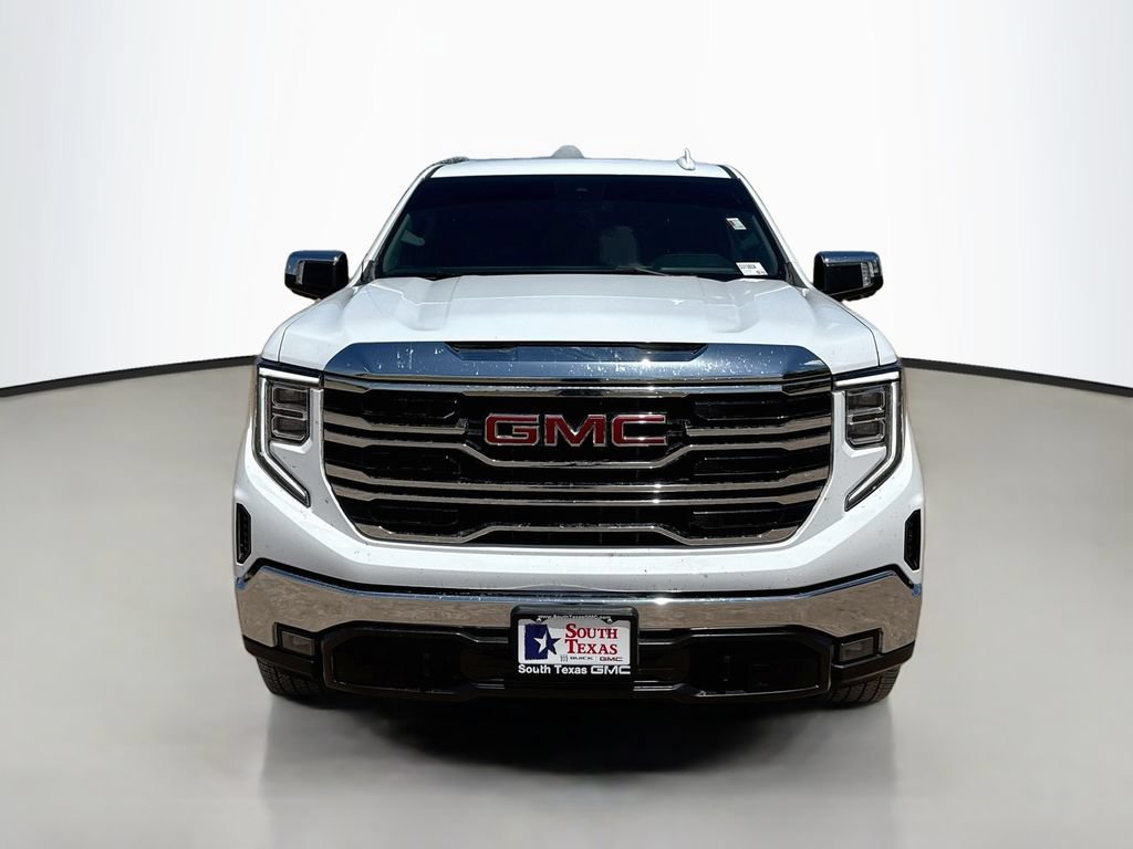 Used 2025 GMC Sierra 1500 SLT AWD/4WD image 2