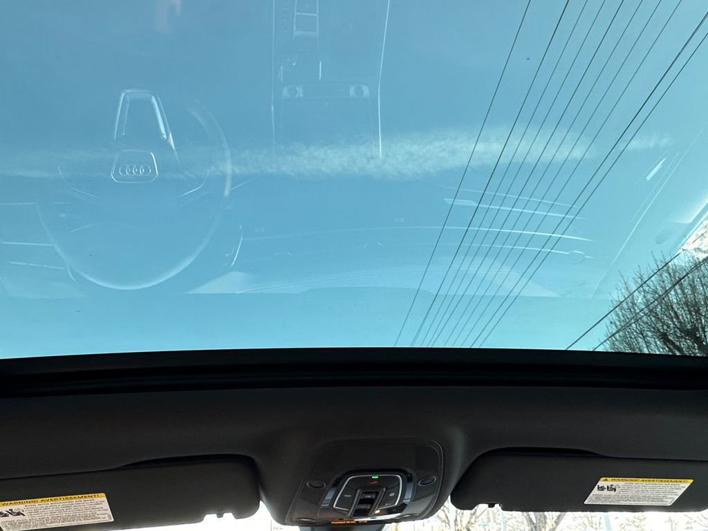 Used 2025 Audi Q7 3.0T Premium Plus image 23