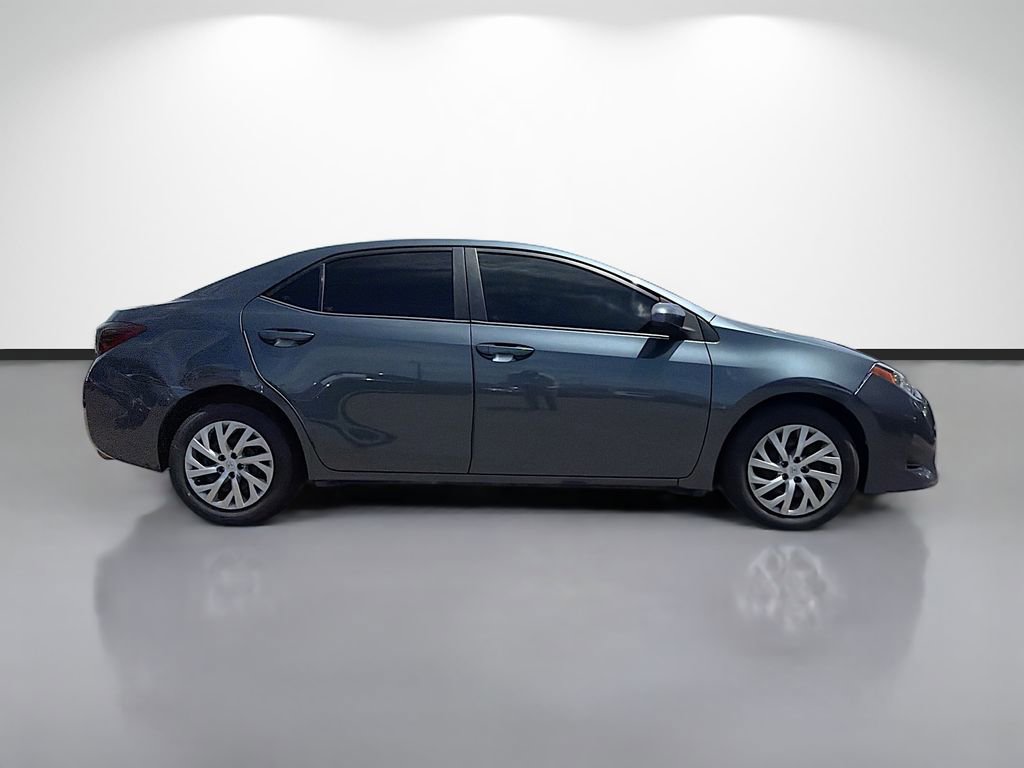 Used 2019 Toyota Corolla LE FWD image 2