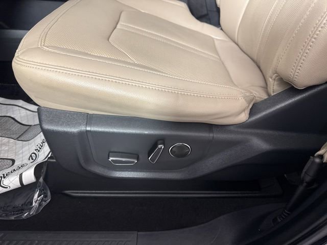 Used 2024 Ford Expedition Max Limited AWD/4WD image 31