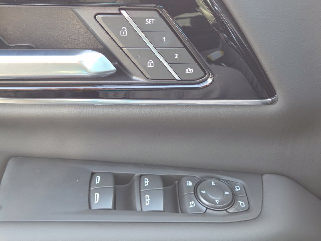 New 2026 GMC Yukon Elevation w/ Elevation Premium Package AWD/4WD image 30