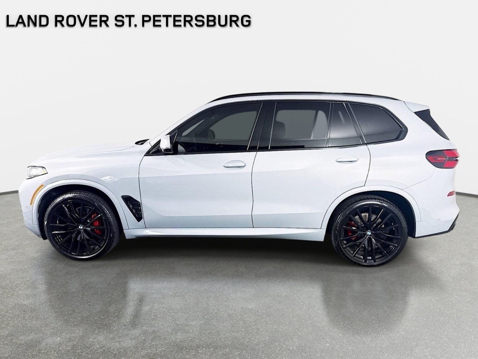 Used 2026 BMW X5 xDrive40i w/ M Sport Package AWD/4WD image 8