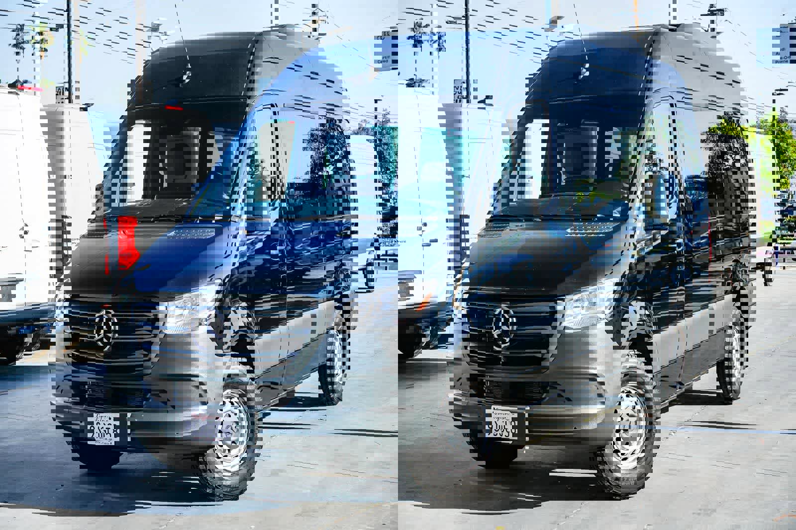 Used 2024 Mercedes-Benz Sprinter 2500 video 1