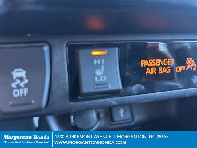 Used 2021 Toyota RAV4 XLE w/ Convenience Package image 25