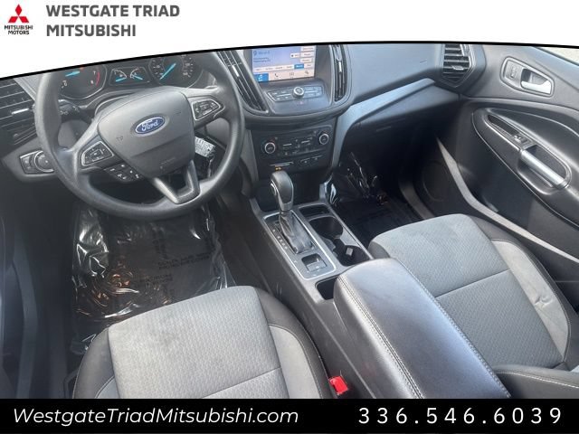 Used 2018 Ford Escape SE w/ Ford Safe & Smart Package FWD image 14