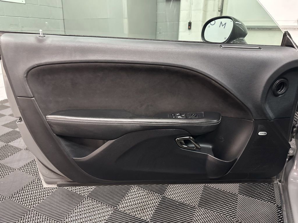 Used 2019 Dodge Challenger SRT Hellcat RWD image 18