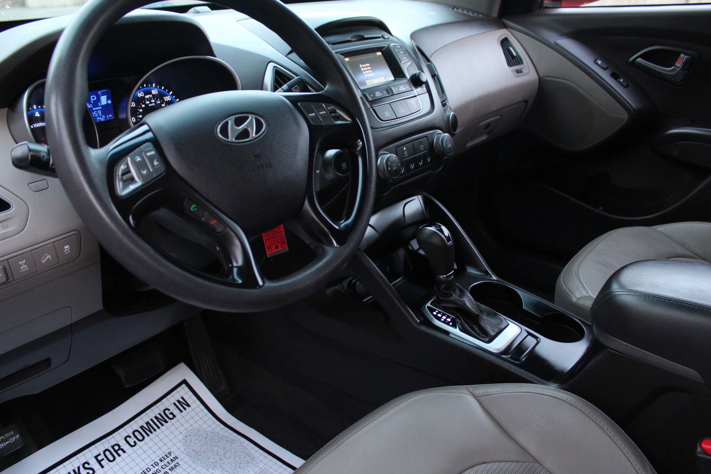 Used 2015 Hyundai Tucson GLS w/ Option Group 02 AWD/4WD image 11