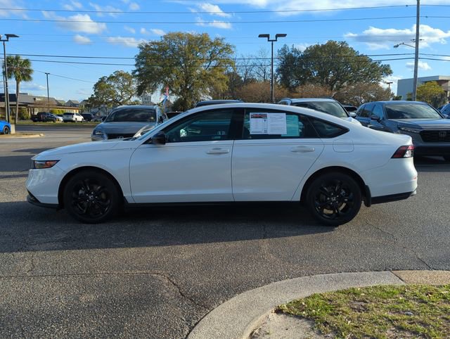 Certified 2025 Honda Accord SE image 7