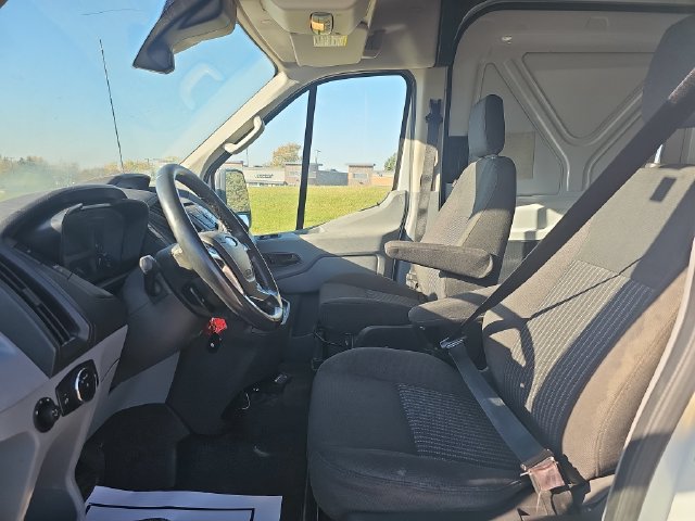 Used 2016 Ford Transit 250 148 Medium Roof RWD image 36