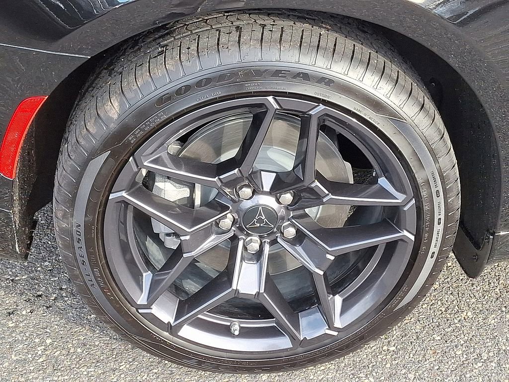 Used 2024 Dodge Charger R/T w/ Plus Group image 9