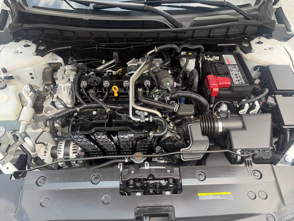 Used 2024 Nissan Altima 2.5 SV AWD/4WD image 21