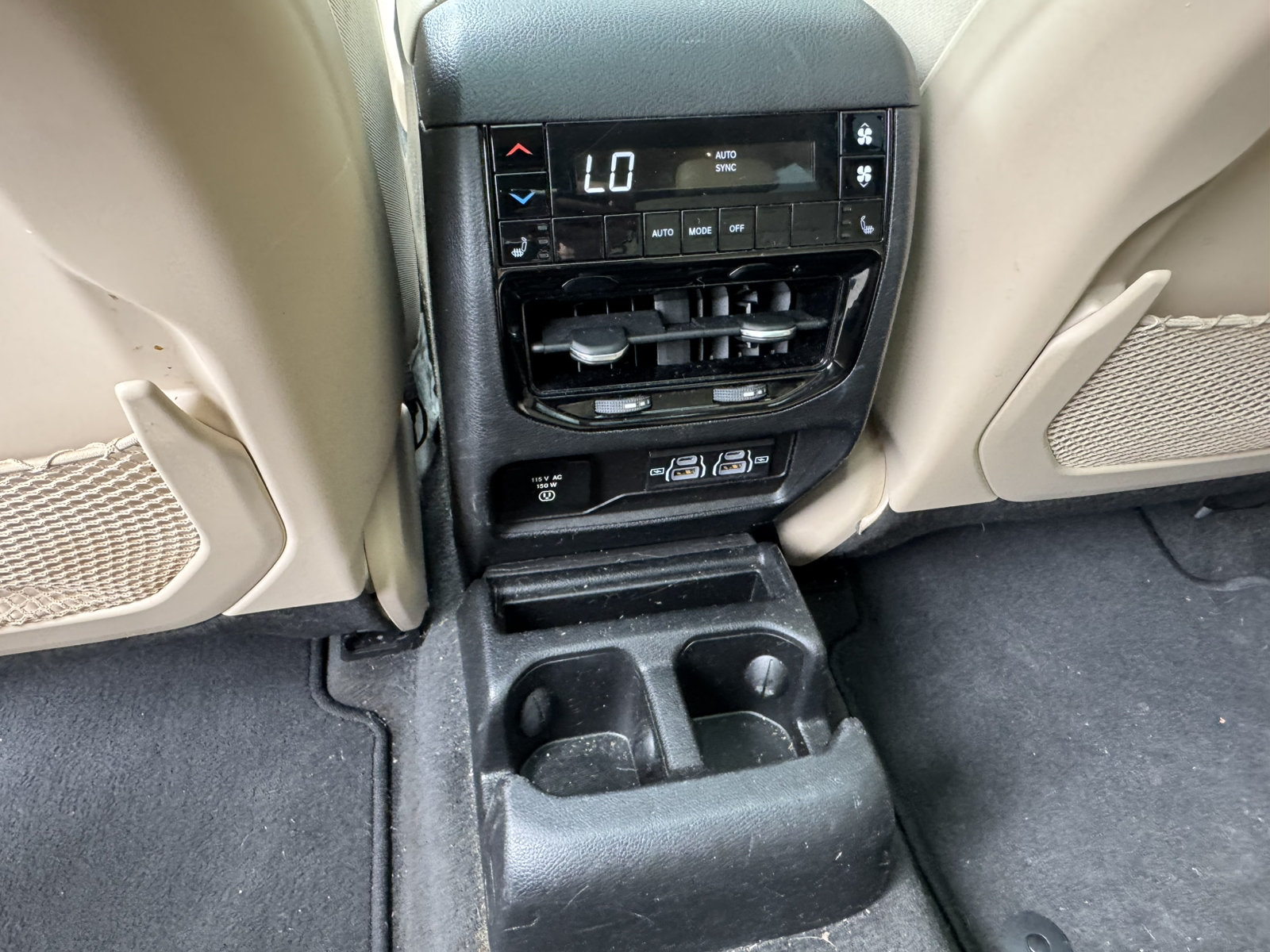 Used 2021 Jeep Grand Cherokee L Limited AWD/4WD image 27