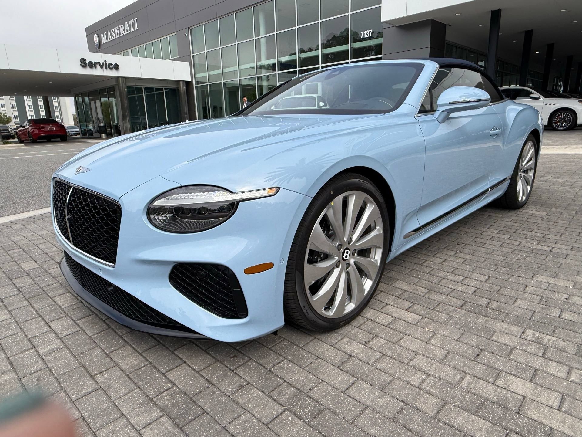 New 2026 Bentley Continental GTC AWD/4WD image 9