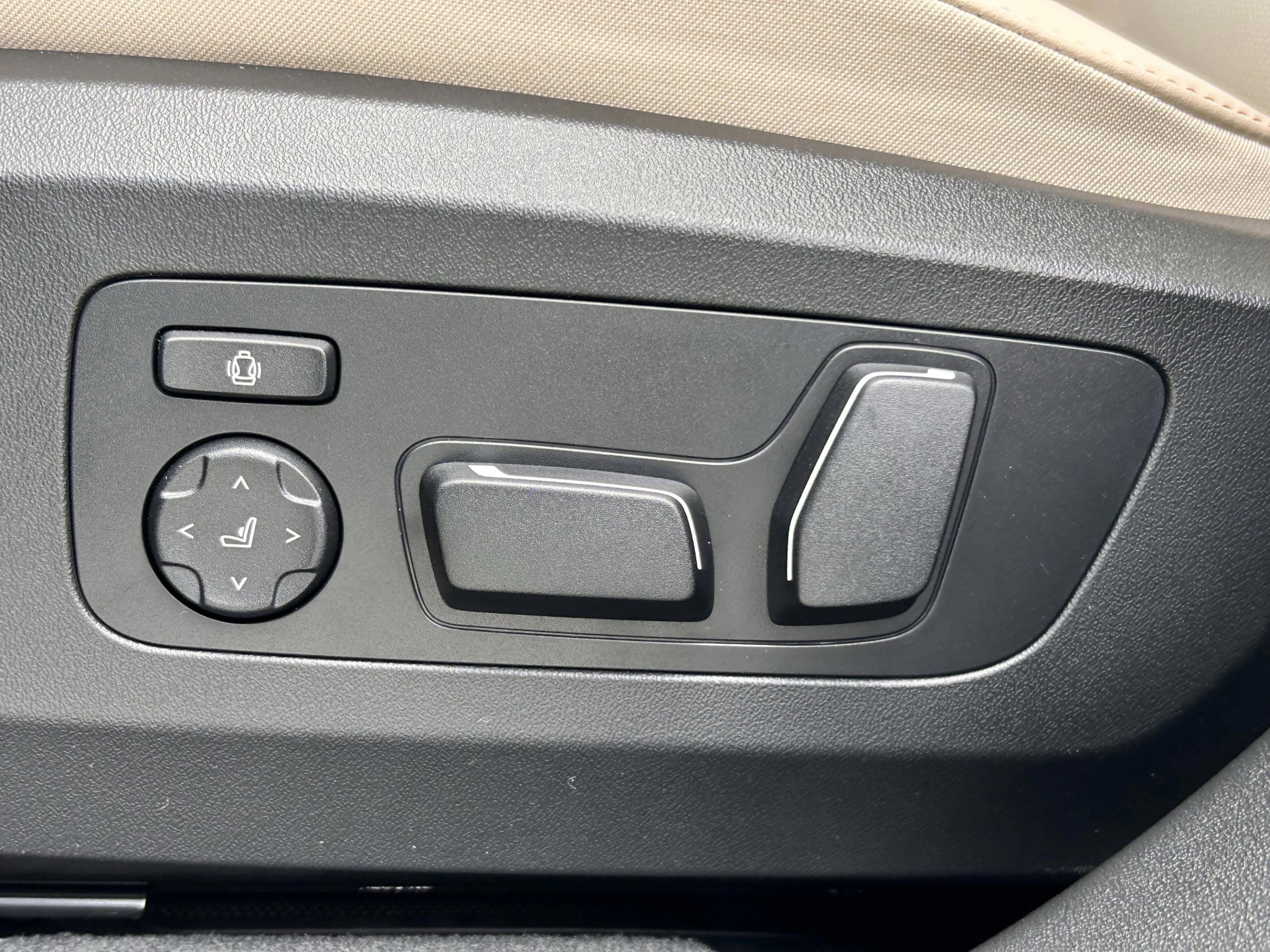 Used 2026 BMW X3 xDrive30 w/ Convenience Package image 21