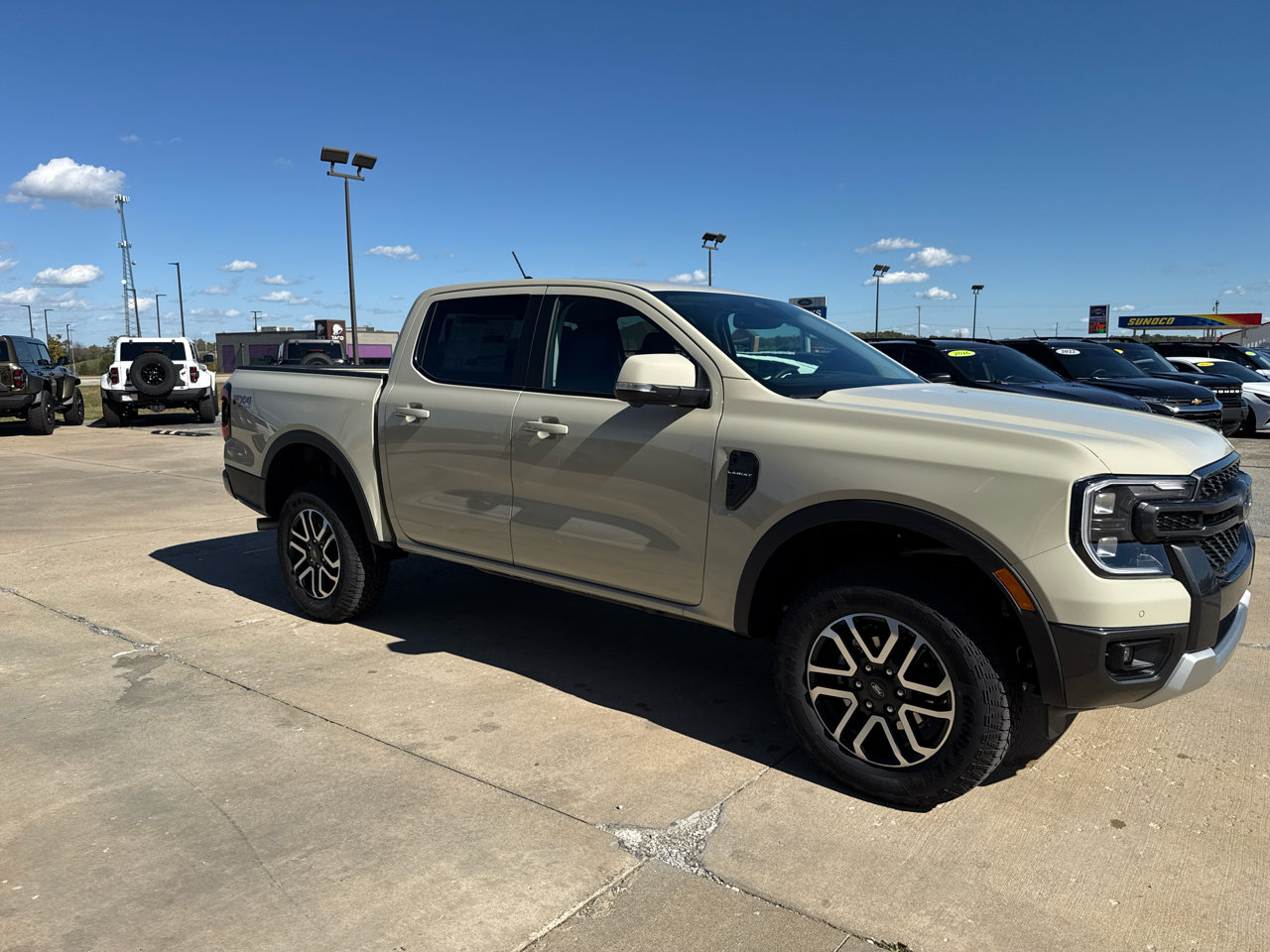 New 2025 Ford Ranger Lariat w/ FX4 Off-Road Package image 3