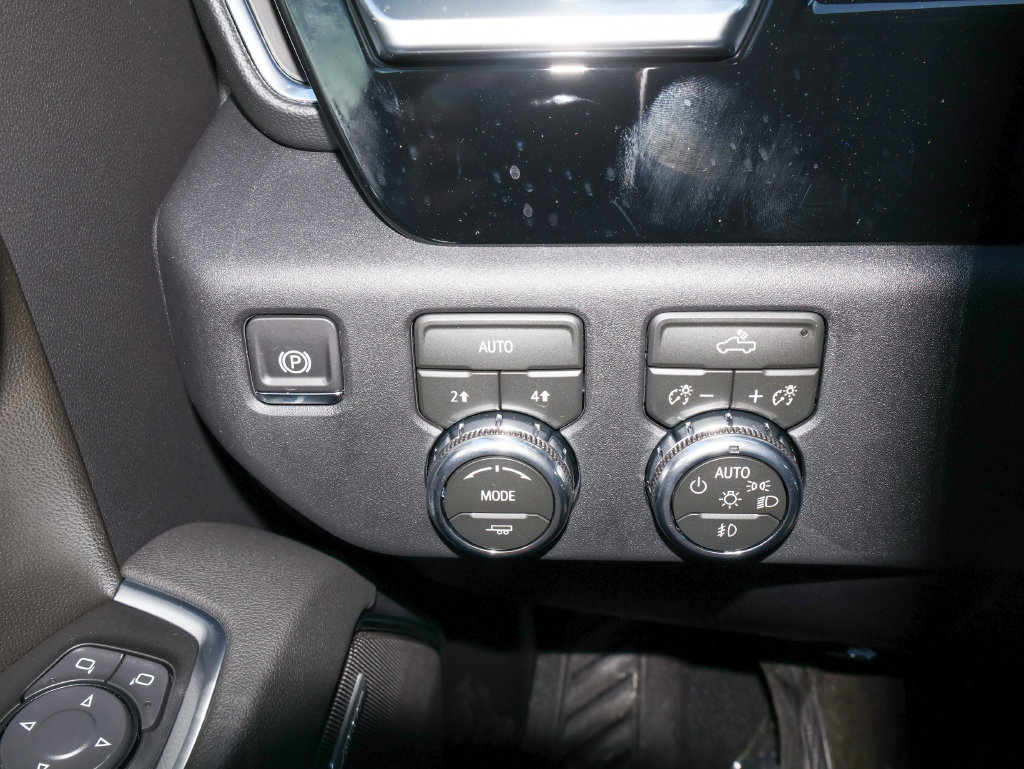 New 2026 GMC Sierra 1500 Elevation w/ Preferred Package AWD/4WD image 34