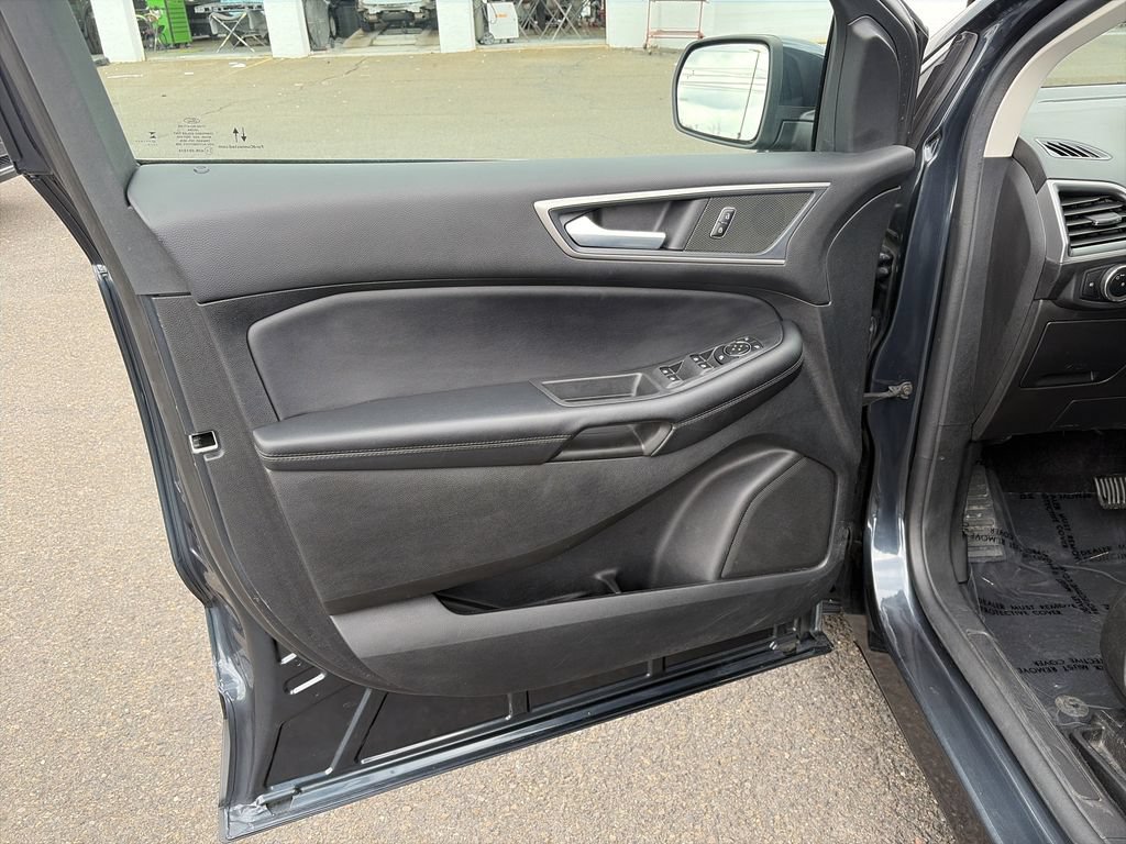 Used 2024 Ford Edge SEL w/ Convenience Package AWD/4WD image 10