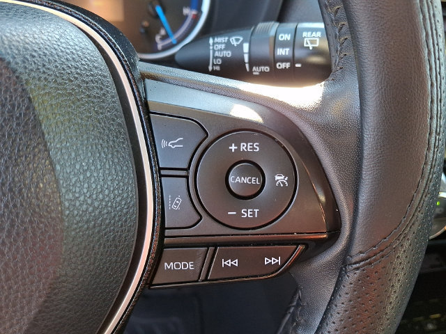 Used 2020 Toyota RAV4 XSE AWD/4WD image 23