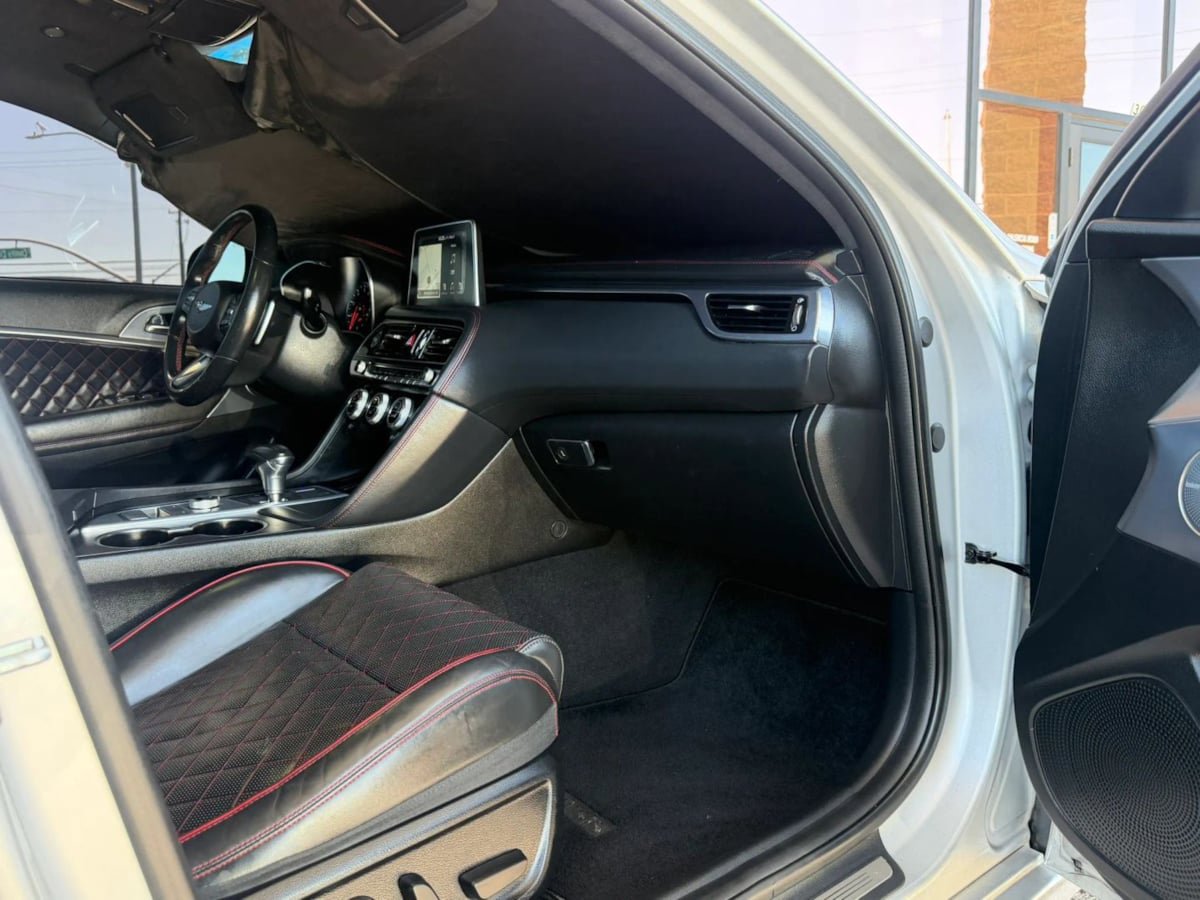 Used 2019 Genesis G70 3.3T Advanced w/ Sport Package RWD image 36