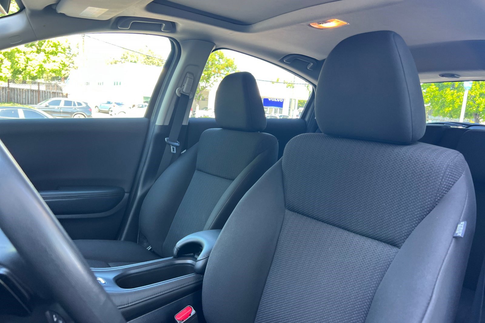 Used 2018 Honda HR-V EX image 15