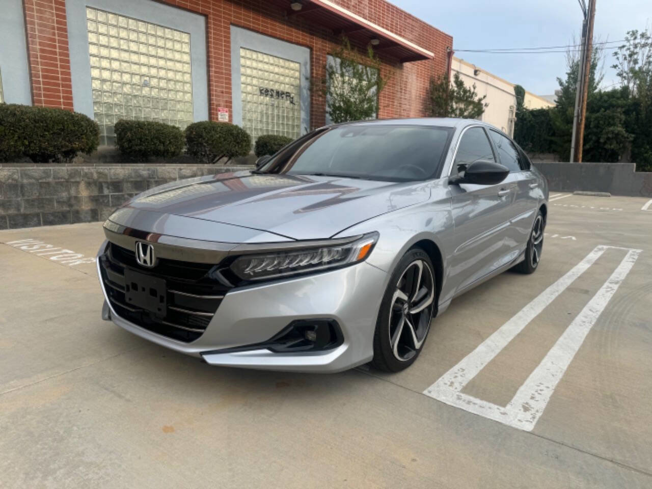 Used 2022 Honda Accord Sport image 7