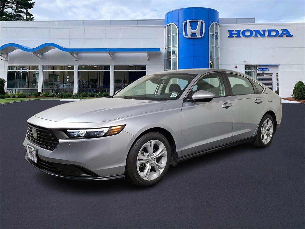 Certified 2025 Honda Accord LX image 1