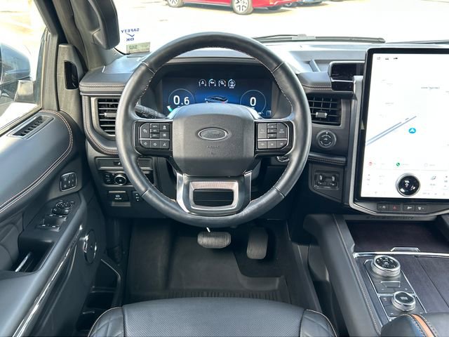 Used 2024 Ford Expedition Platinum image 21