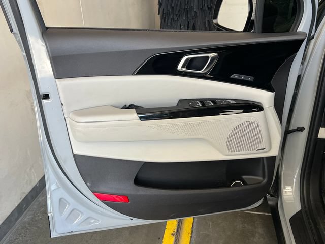 Used 2022 Kia Carnival SX Prestige FWD image 28
