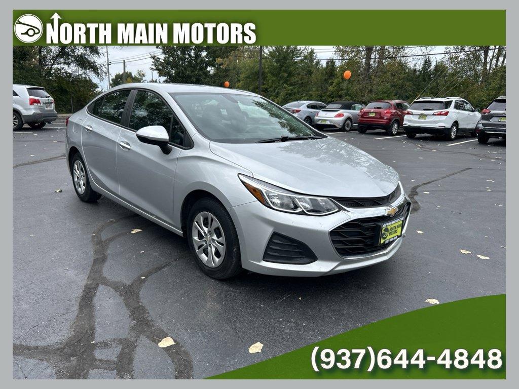 Used 2019 Chevrolet Cruze LS FWD image 1