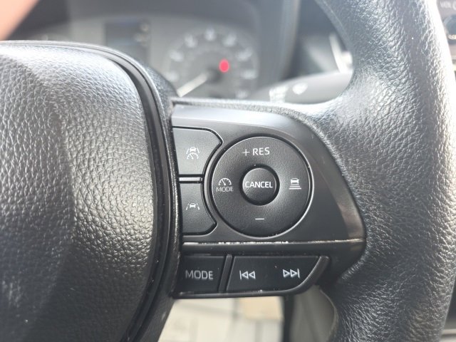 Used 2025 Toyota Corolla LE image 15