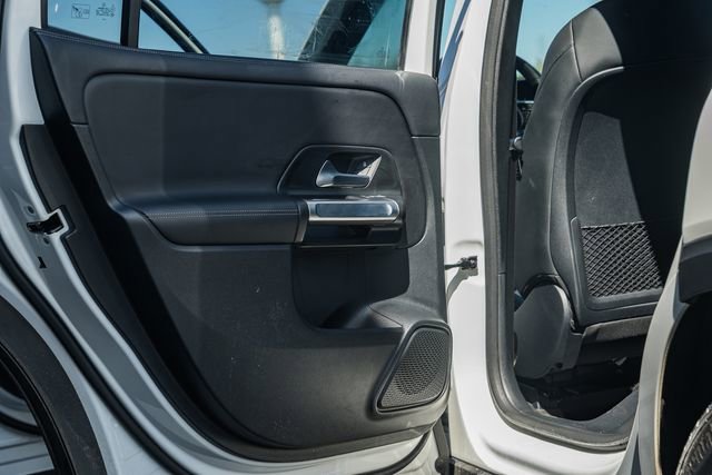 Used 2023 Mercedes-Benz GLB 250 4MATIC image 43