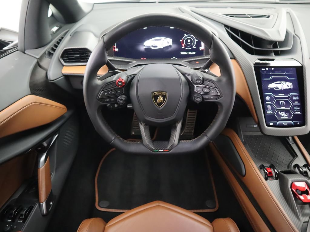 Used 2024 Lamborghini Revuelto image 10