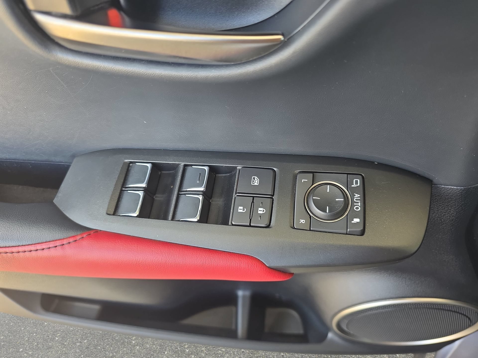 Used 2018 Lexus NX 300 F Sport w/ F Sport Premium Package FWD image 27