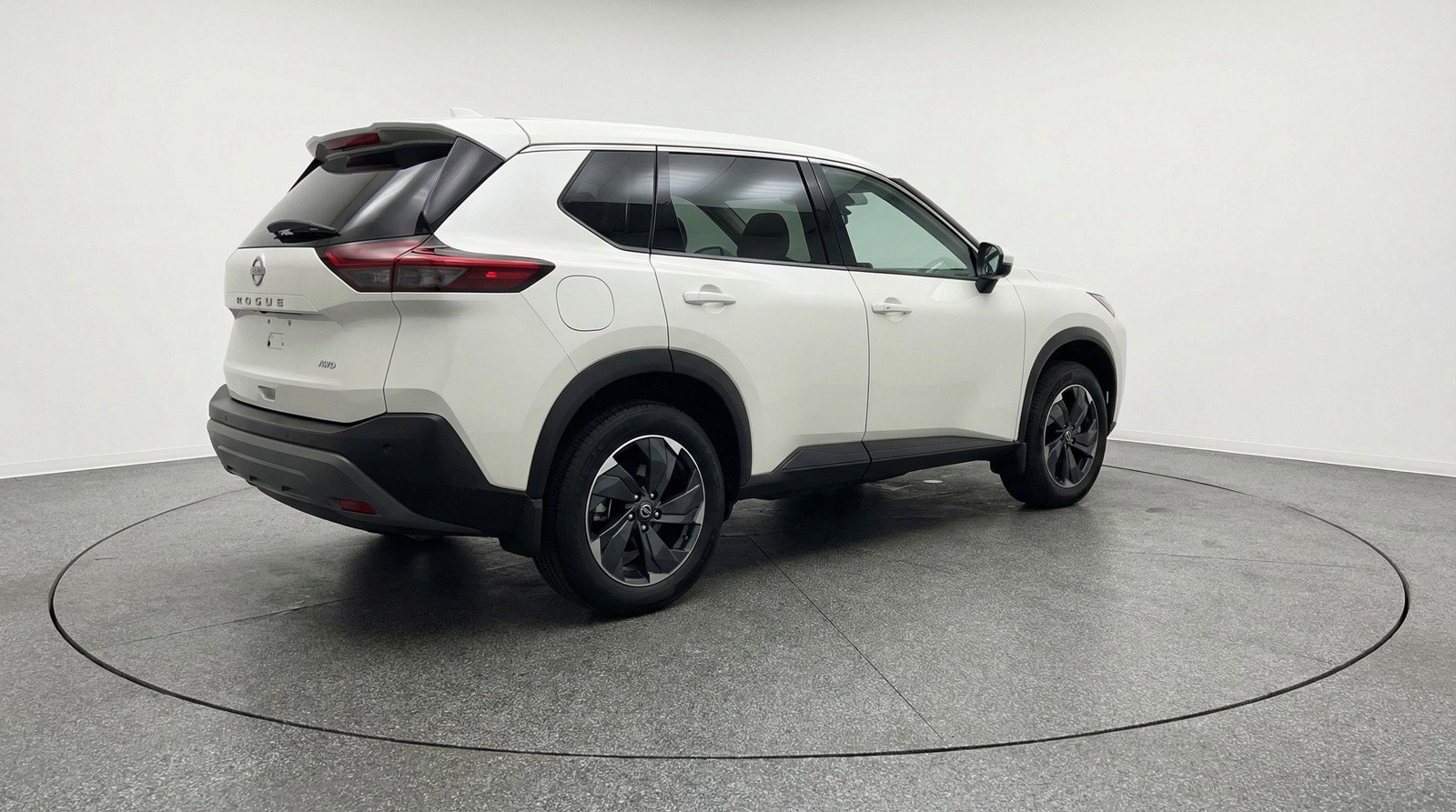 Used 2025 Nissan Rogue SV FWD image 9