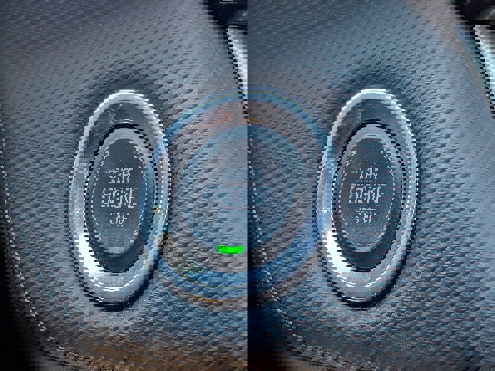 Used 2026 Chevrolet Equinox LT image 32