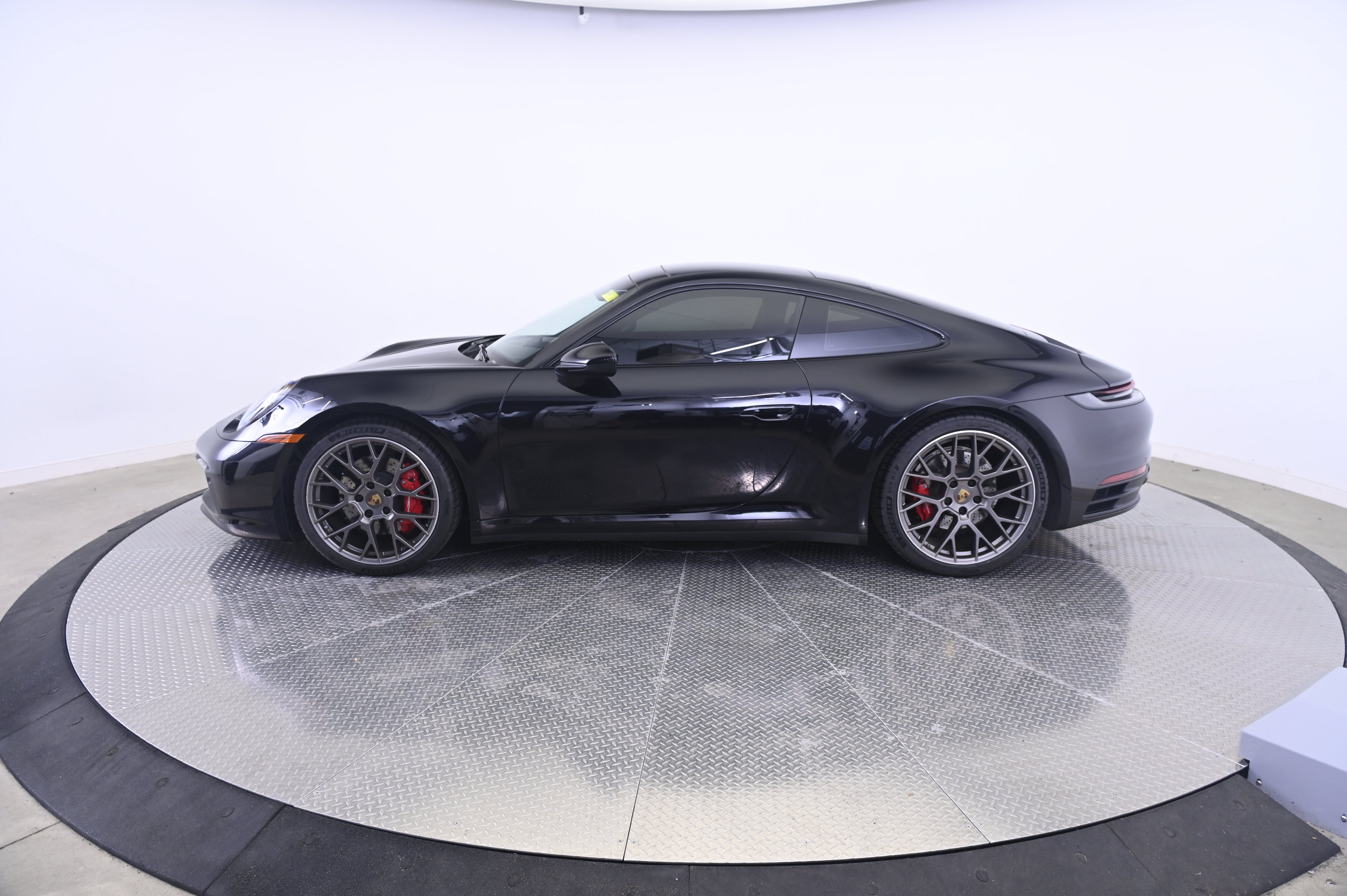 Certified 2020 Porsche 911 Carrera S RWD image 2