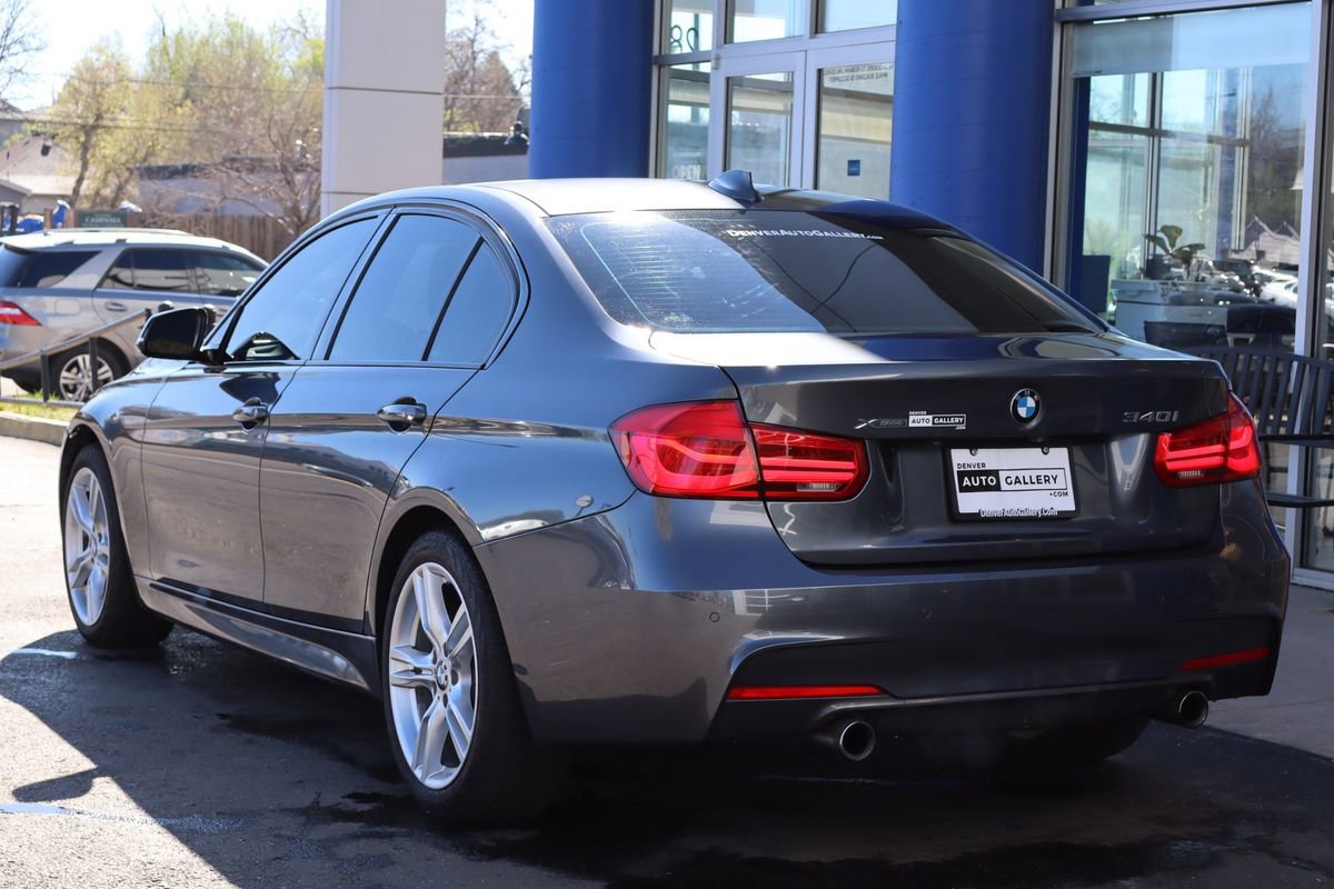 Used 2018 BMW 340i xDrive Sedan w/ Premium Package AWD/4WD image 3