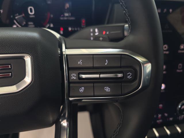 Used 2025 GMC Terrain Elevation w/ Elevation Premium Package AWD/4WD image 16