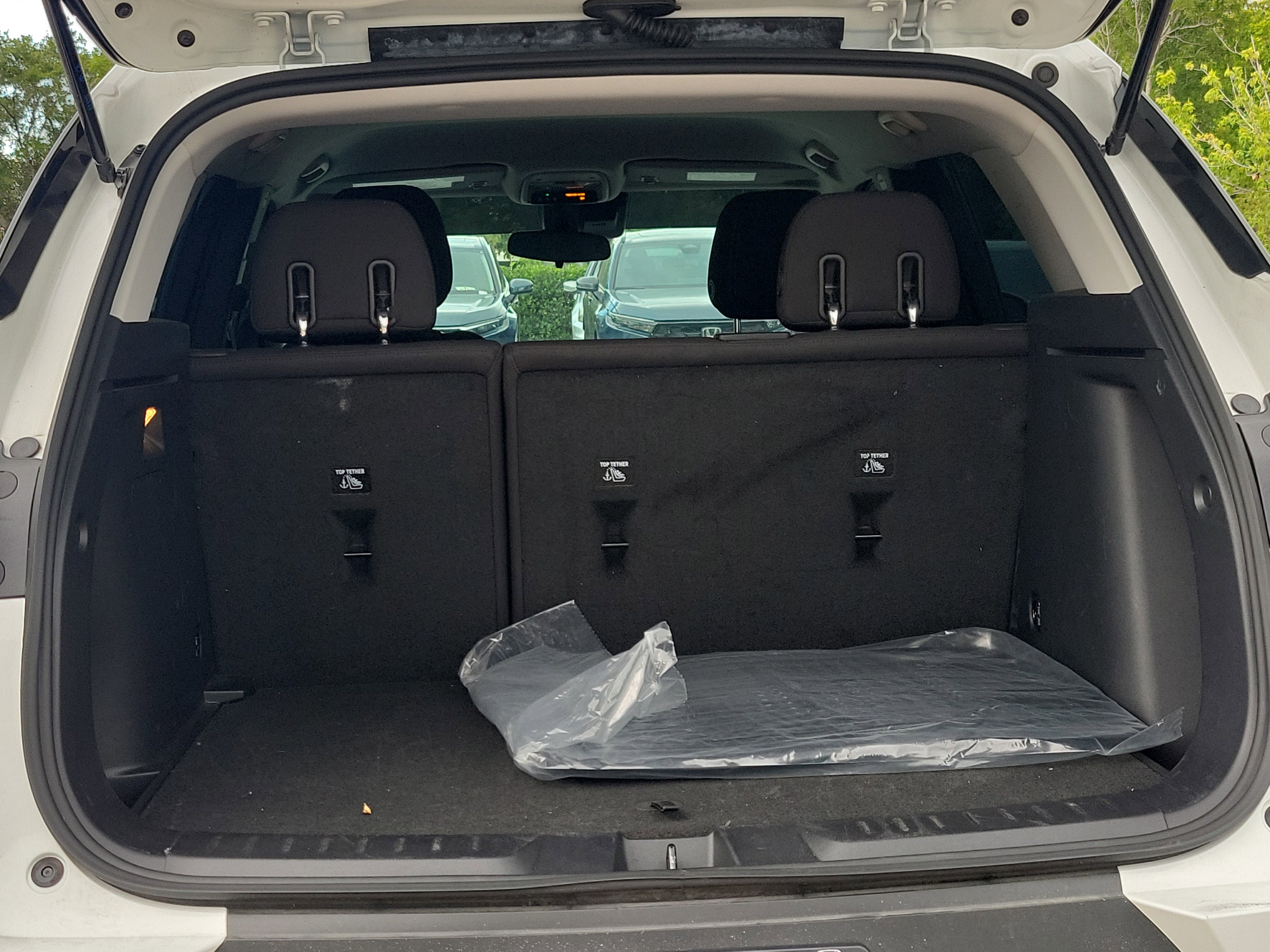 Used 2025 Chevrolet TrailBlazer LS w/ LS Convenience Package FWD image 12