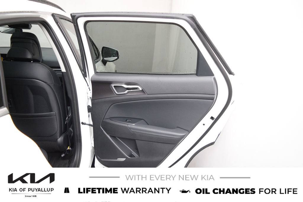 New 2026 Kia Sportage EX image 13