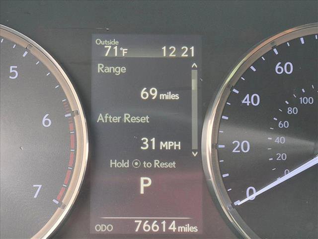 Used 2018 Lexus IS 300 w/ Accessory Package 2 image 9