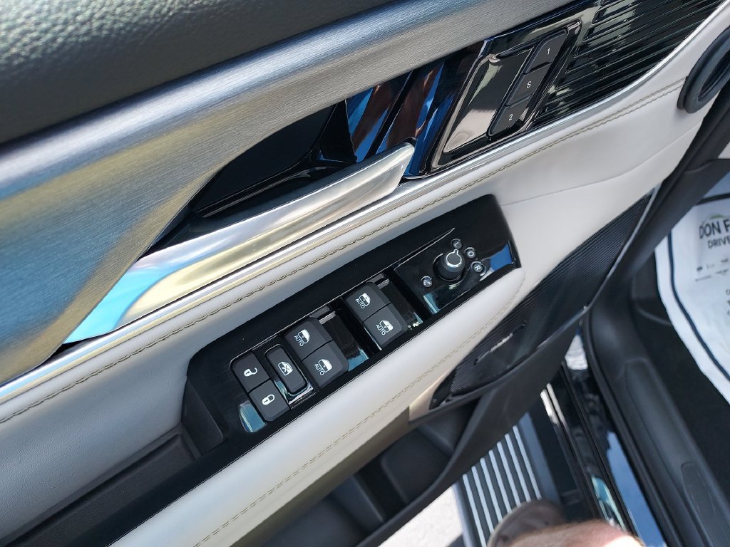 New 2026 Jeep Grand Wagoneer Limited AWD/4WD image 19