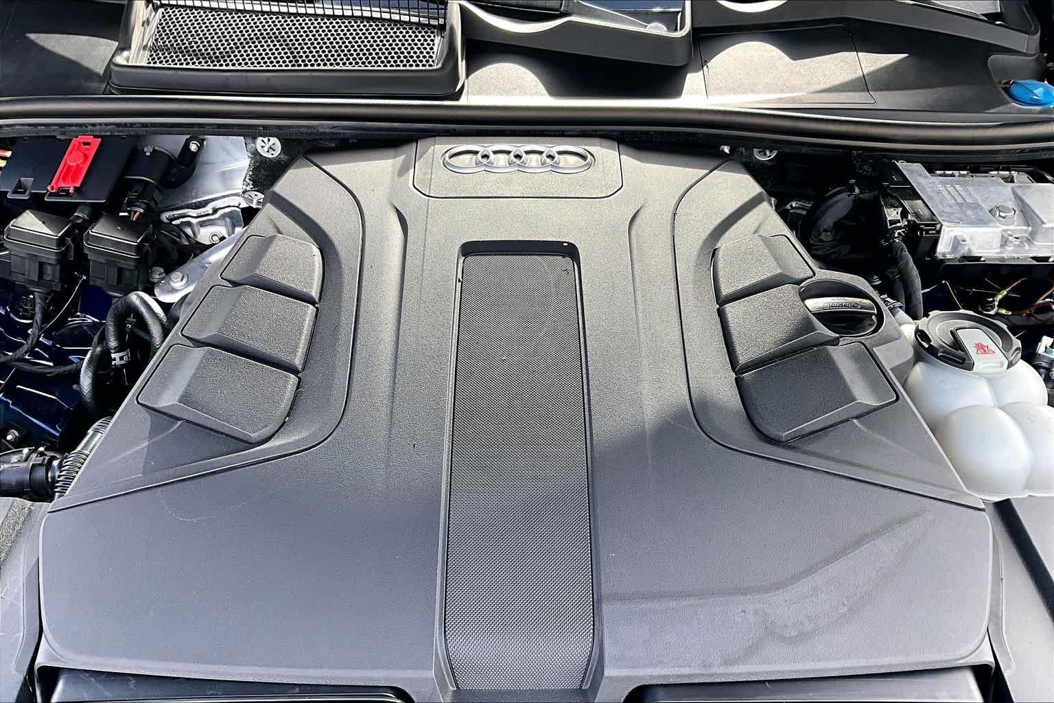 Used 2019 Audi Q7 3.0T Premium AWD/4WD image 31